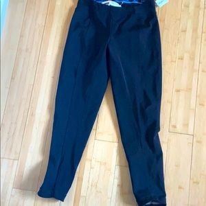 Ridding woman’s pants Sz28